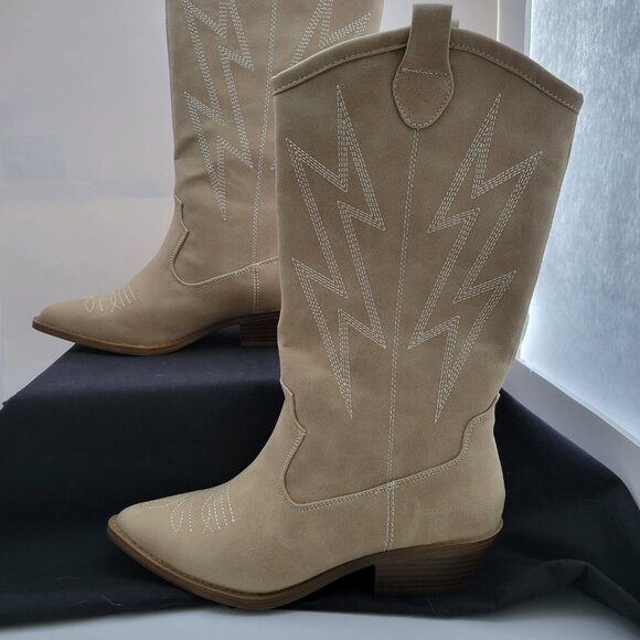 Dirty Laundry Natural Boots Women's 6 Josea Western Pointed Toe Cowboy Boot NWOB - Picture 2 of 7